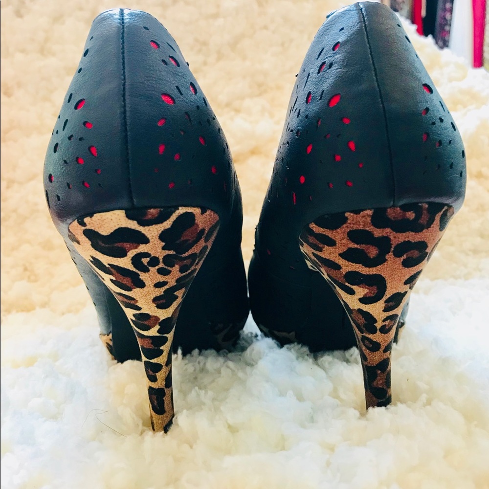 Platform Pumps - Picture 3 of 8
